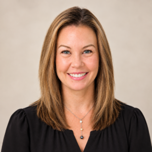 Headshot of Kelly Cooper